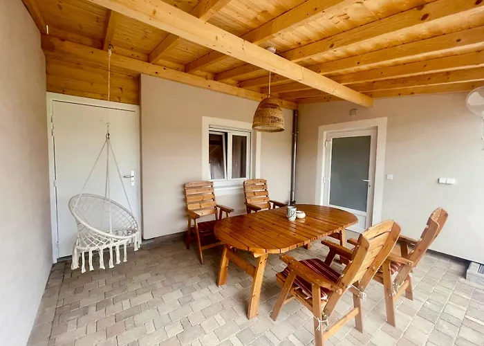 Apartment Le Champ Des Reves - Terrasse - Parking Prive